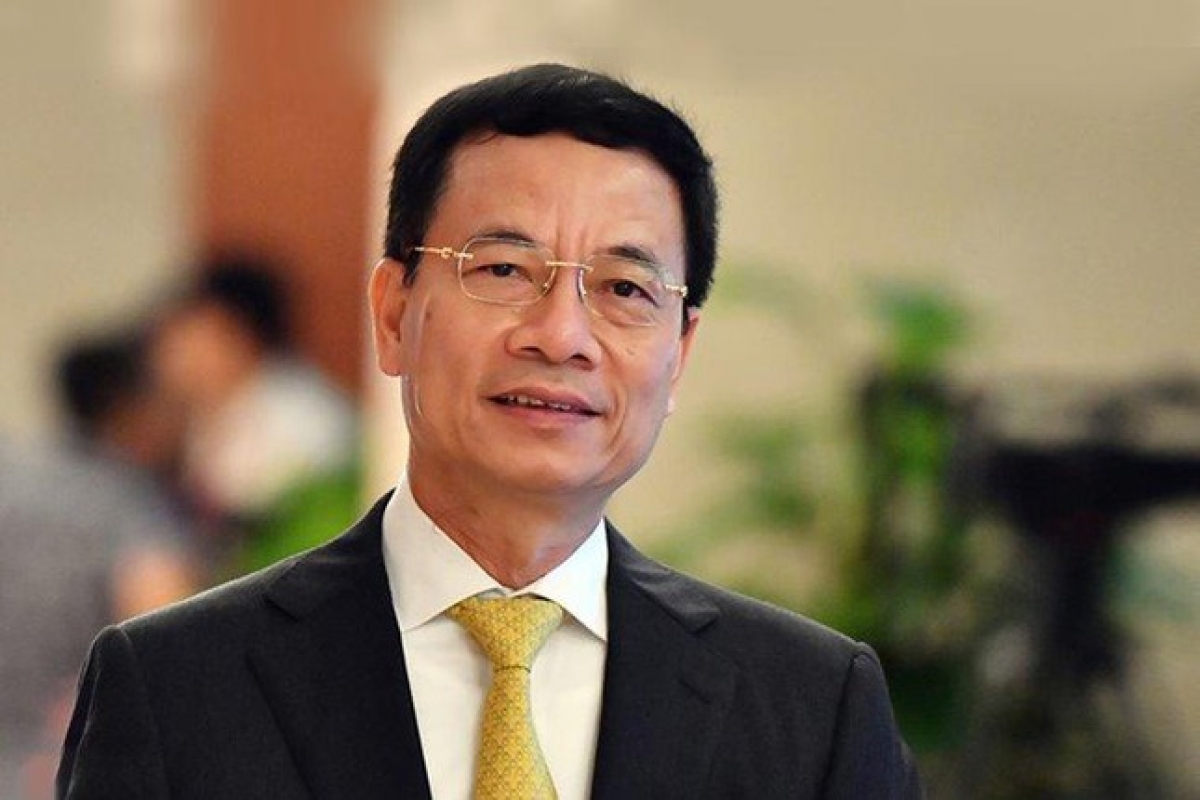 Bộ trưởng Nguyễn Mạnh Hùng phát biểu về thanh niên và chuyển đổi số