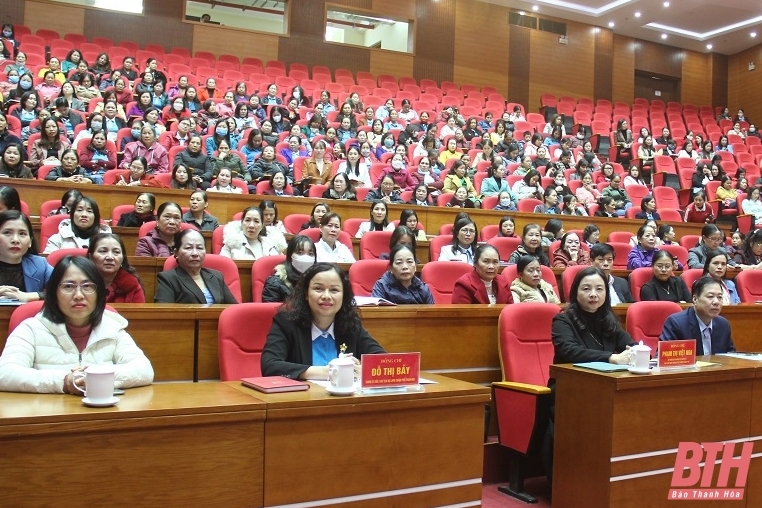 Hơn 800 phụ nữ TP Thanh Hóa được cập nhật kiến thức về chuyển đổi số