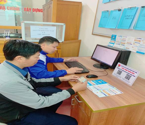 Đoàn thanh niên phường Quảng Thịnh tích cực tham gia công tác chuyển đổi số trên địa bàn