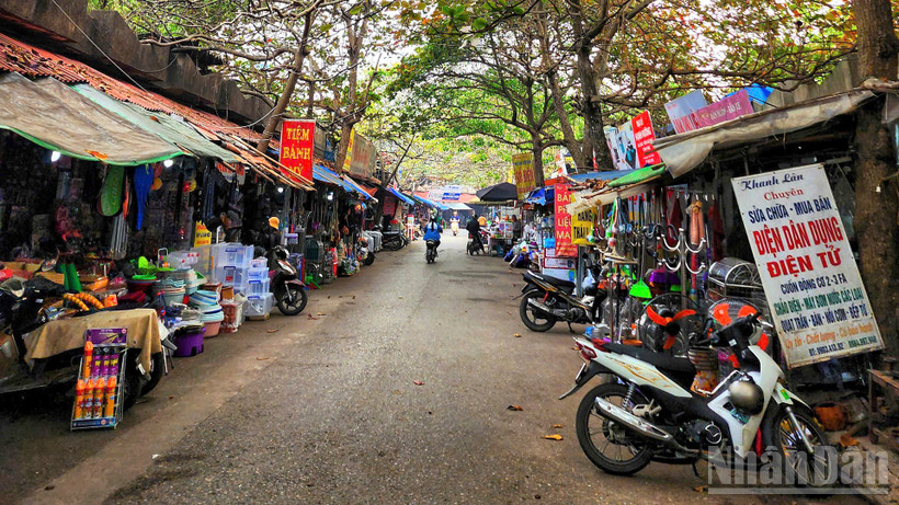 Đồng hành cùng tiểu thương, chợ truyền thống chuyển mình trong kỷ nguyên số