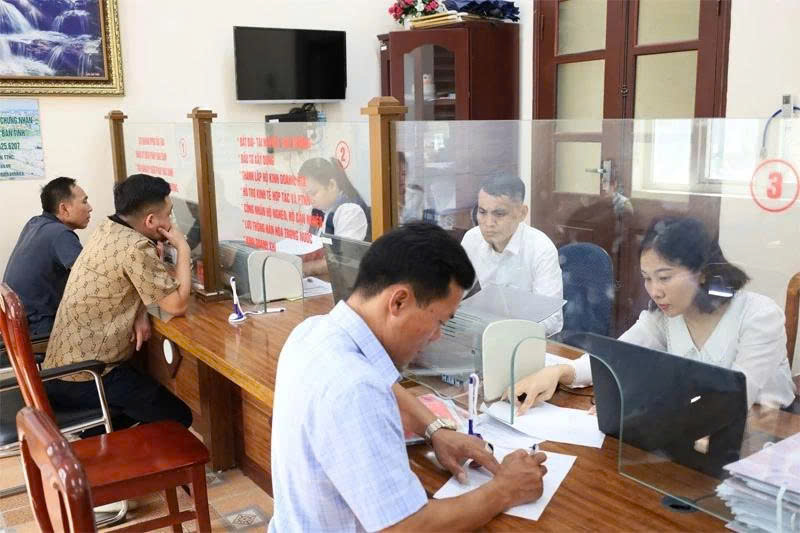 Chuyển đổi số, xây dựng nền hành chính hiện đại, phục vụ Nhân dân