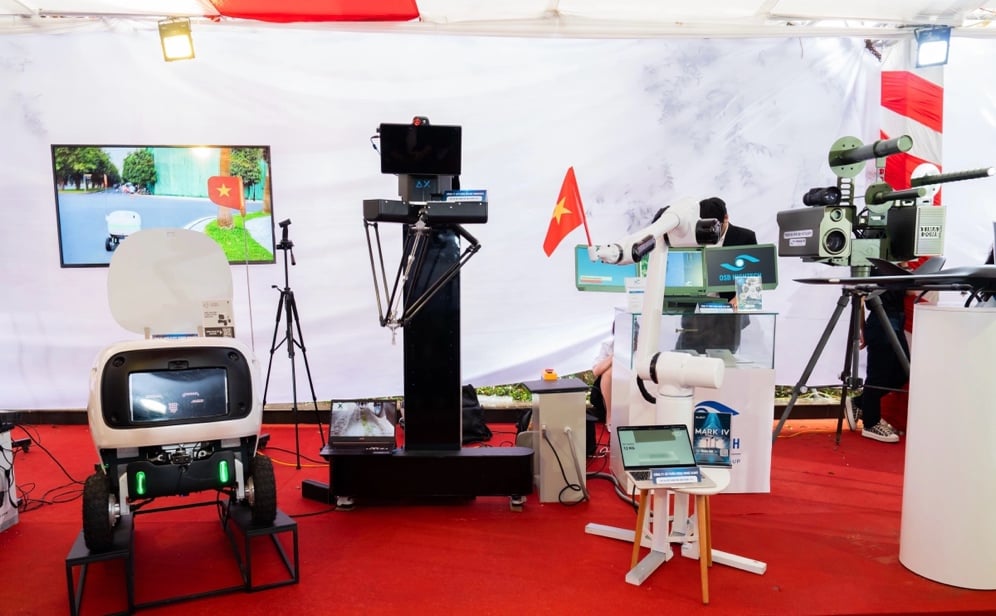 Định hình mô hình phát triển dựa trên khoa học công nghệ, đổi mới sáng tạo và chuyển đổi số