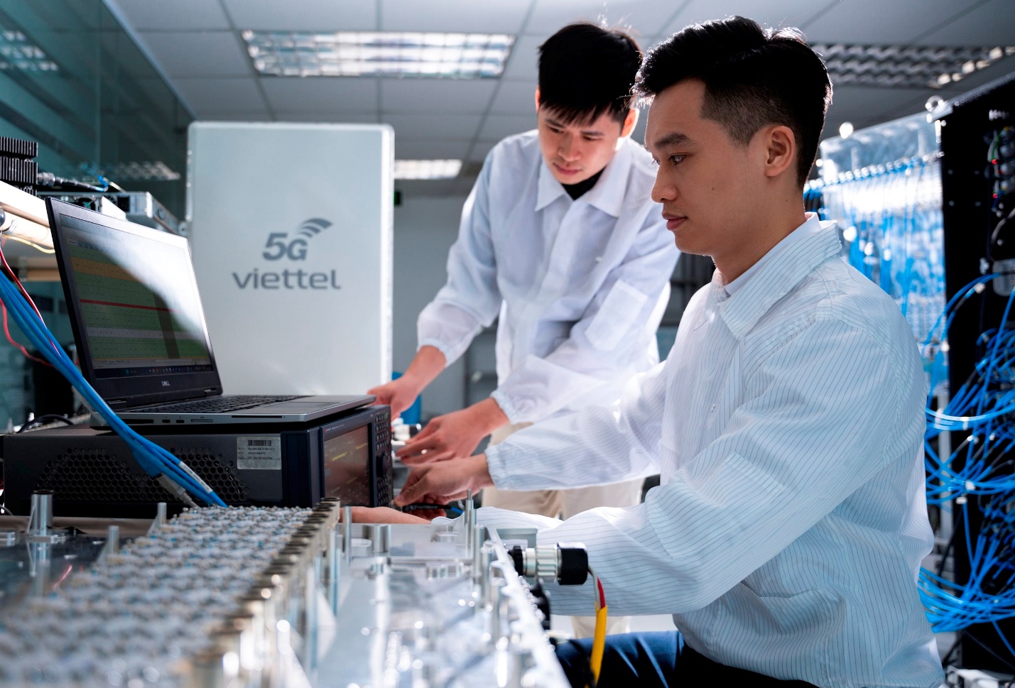 Hỗ trợ 1 tỷ đồng/năm cho mỗi nghiên cứu sinh xuất sắc, “đặt hàng” làm chủ công nghệ lõi