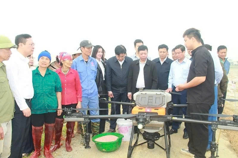 Xây dựng “Cánh đồng công nghệ số”