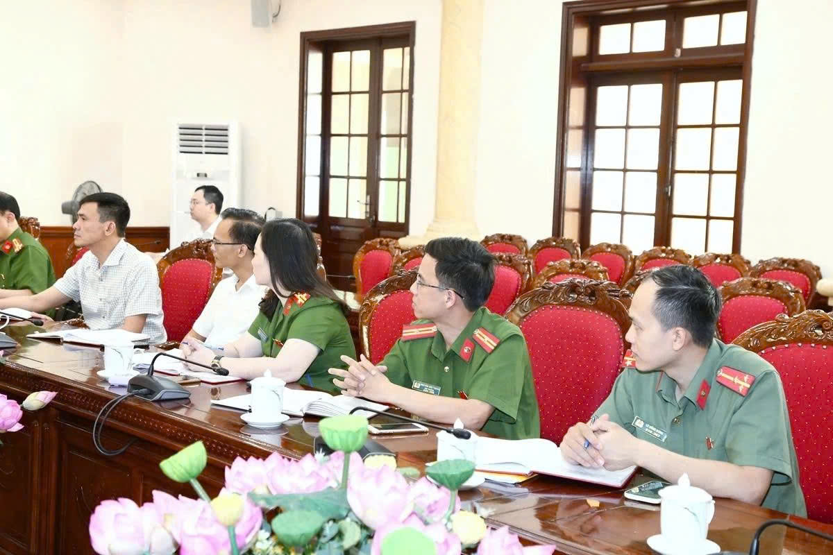 Tập trung tháo gỡ khó khăn, vướng mắc trong triển khai thực hiện đột phá phát triển khoa học, công nghệ, đổi mới sáng tạo và chuyển đổi số