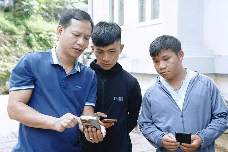 Những “bản số” dưới chân “cổng trời”